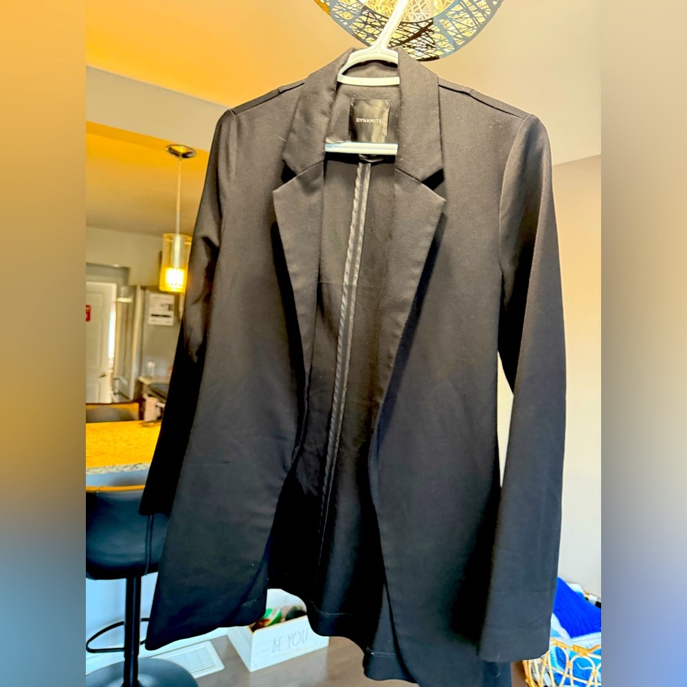 🚨PART OF 4 for 30🚨 Women’s Dynamite Black Blazer Small